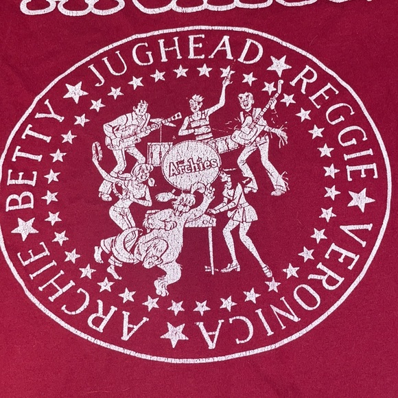 The Archies Maroon Graphic Tee - Picture 2 of 2